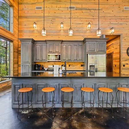 Luxury Cabin In The Woods With Hot Tub And Yard Games! Broken Bow Εξωτερικό φωτογραφία