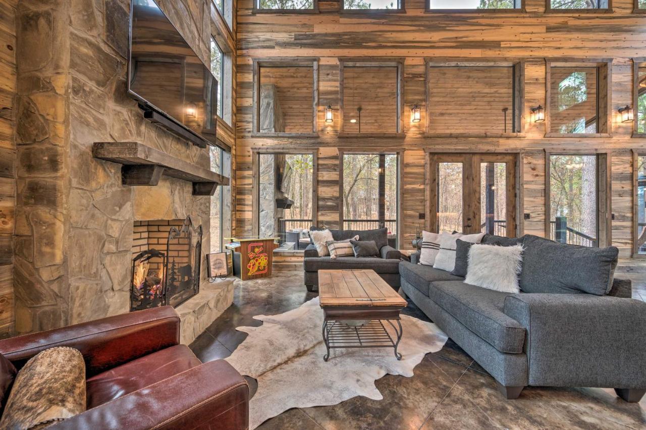Luxury Cabin In The Woods With Hot Tub And Yard Games! Broken Bow Εξωτερικό φωτογραφία