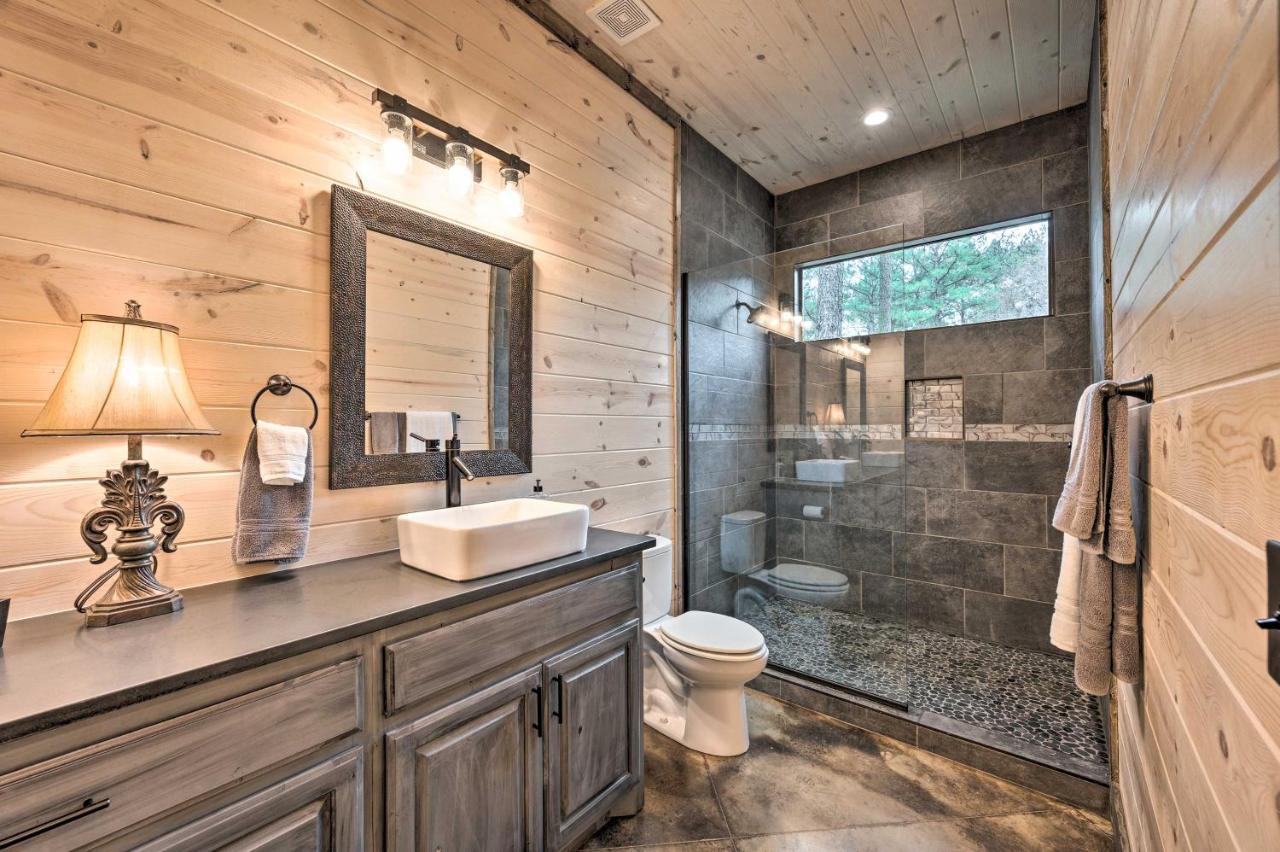 Luxury Cabin In The Woods With Hot Tub And Yard Games! Broken Bow Εξωτερικό φωτογραφία